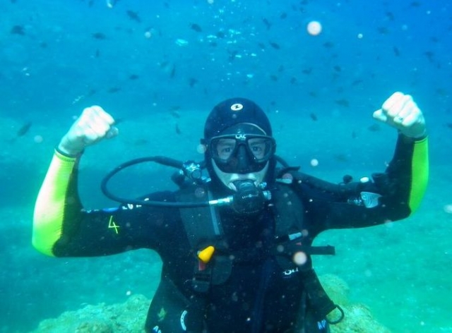  Primera experiencia y formación de buceo en 83 